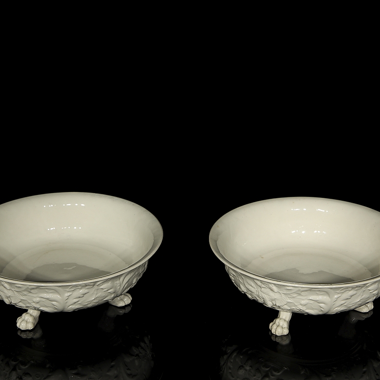 两只瓷碗，20世纪