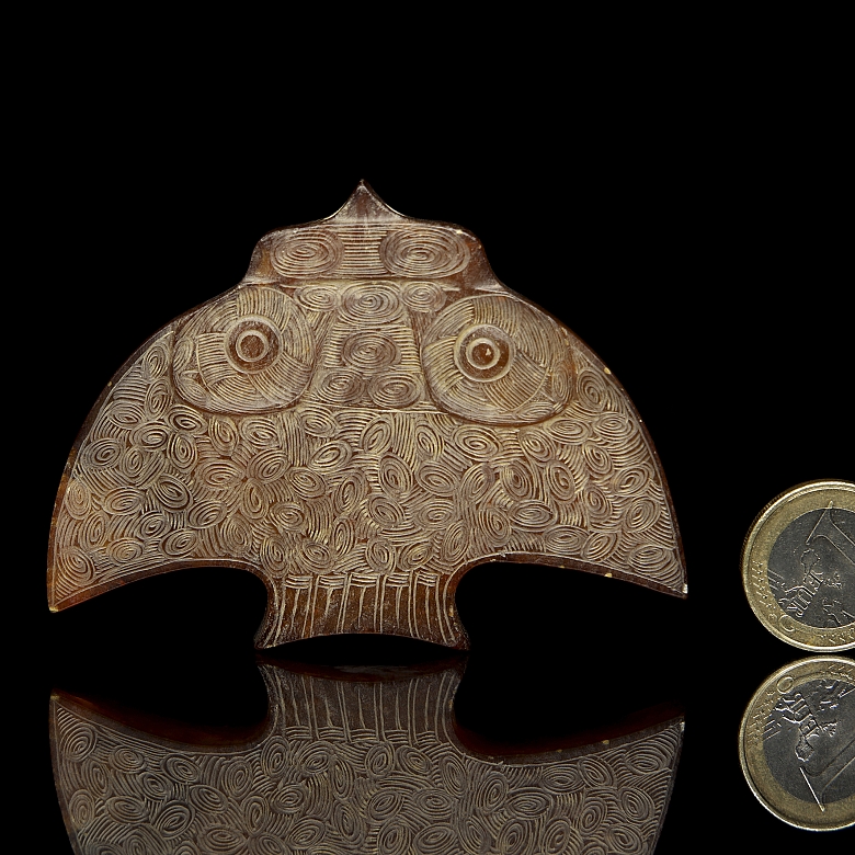 Carved jade figure ‘Bird’, Liangzhu culture