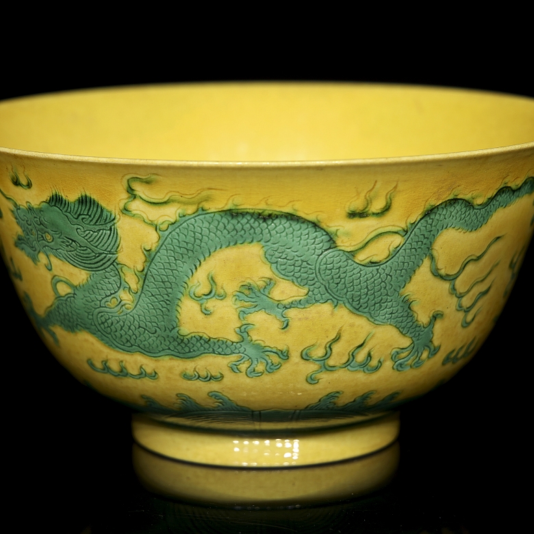 Cunenco de porcelana esmaltada