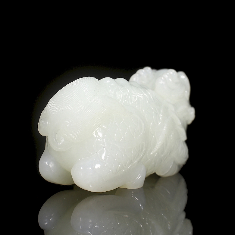 White jade figure of Hetian “Qilin,” Qing dynasty
