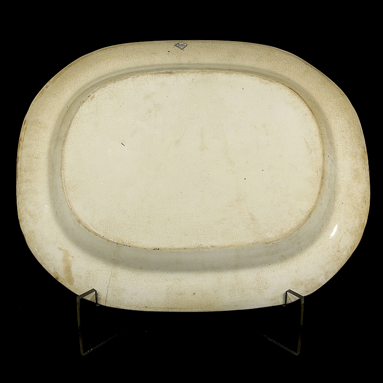 里奇韦斯“半瓷”瓷盘，19世纪