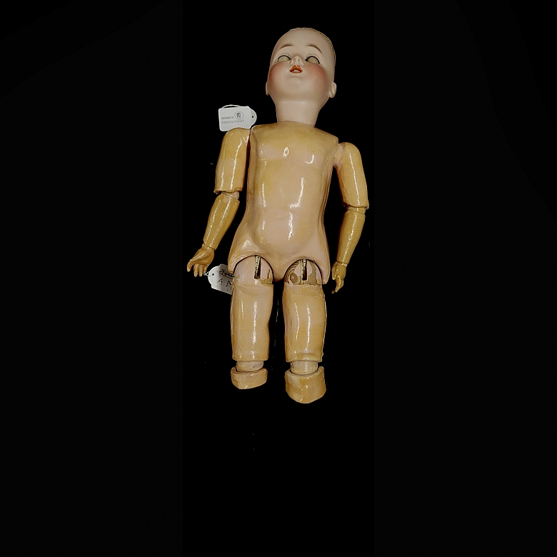 Muñeca de porcelana de carácter