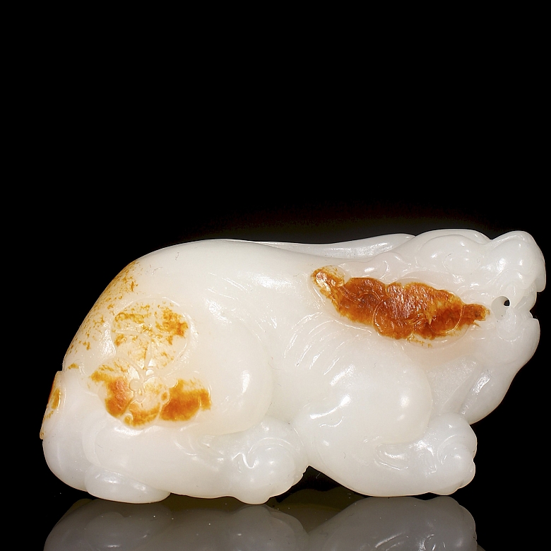 Hetian jade figure ‘Beast’, Qing dynasty