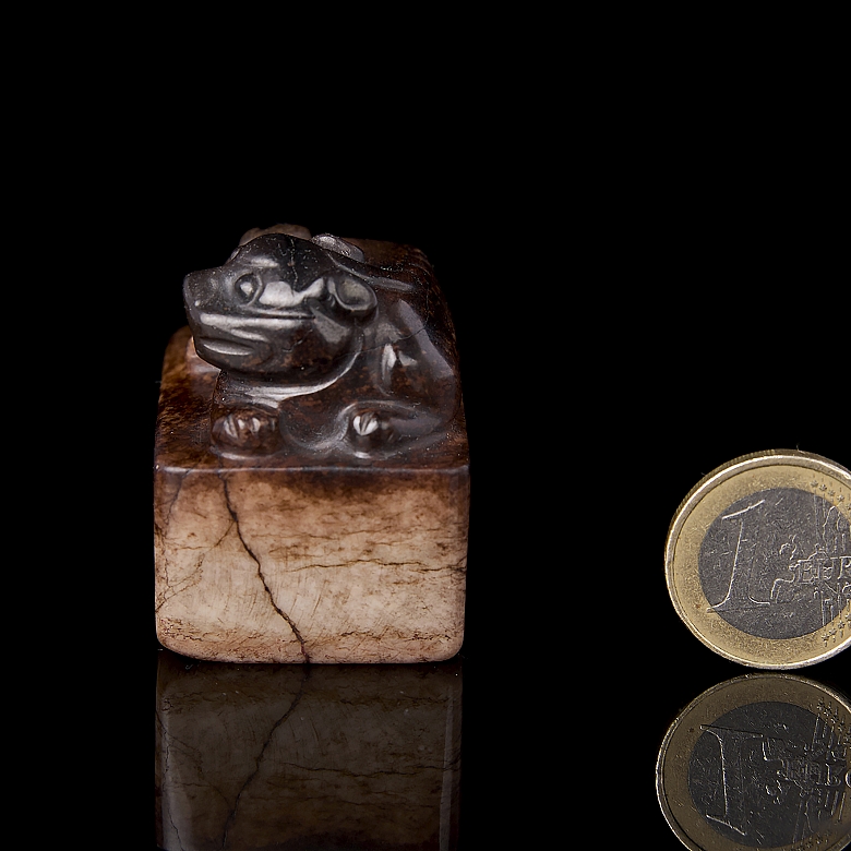 Jade seal ‘Reclining Animal’, Ming dynasty