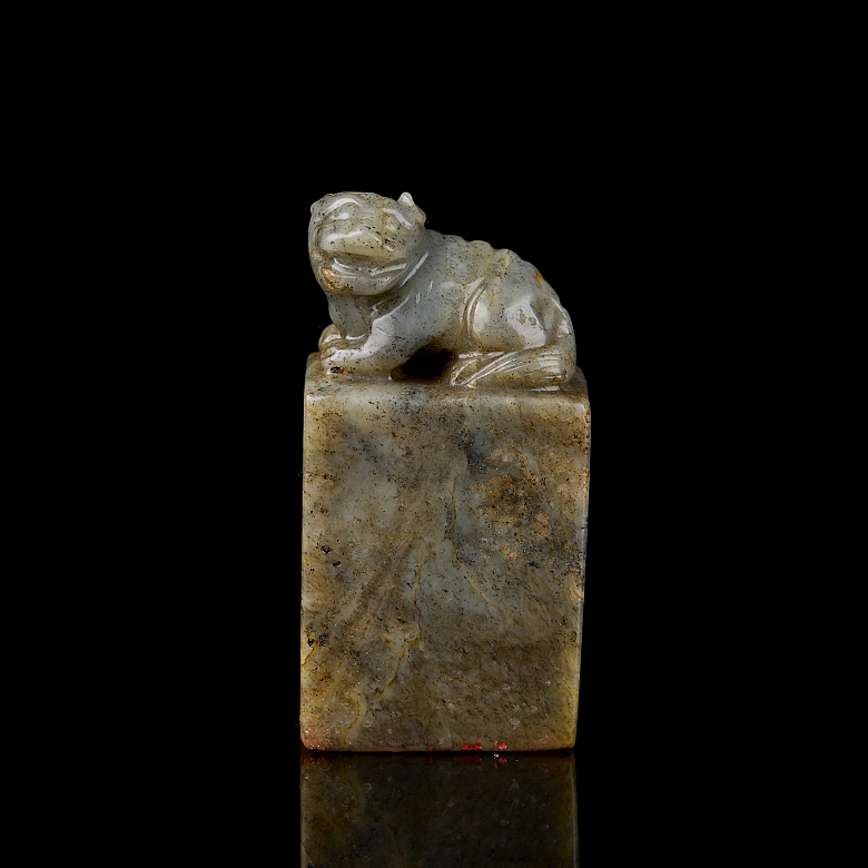 Rectangular jade seal, “Dog”, Ming dynasty