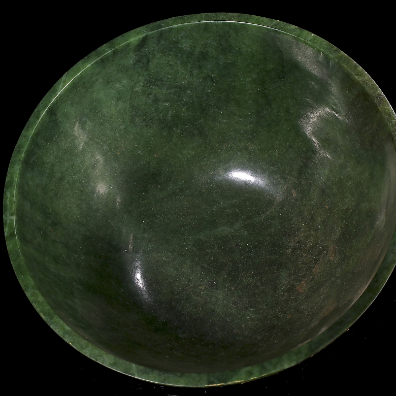 Cuenco ritual de jade verde espinaca