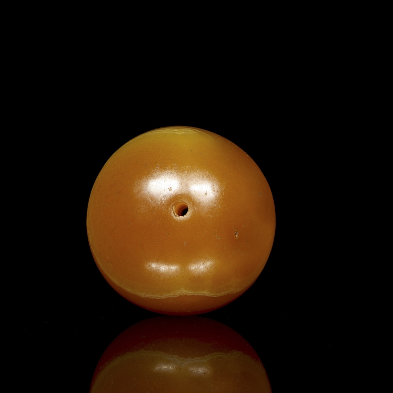 Gran cuenta de ágata amarilla, dinastía Liao