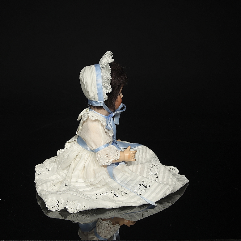 Muñeca de porcelana de carácter Hertel, Schwab & Co., Alemania, c. 1912-1915