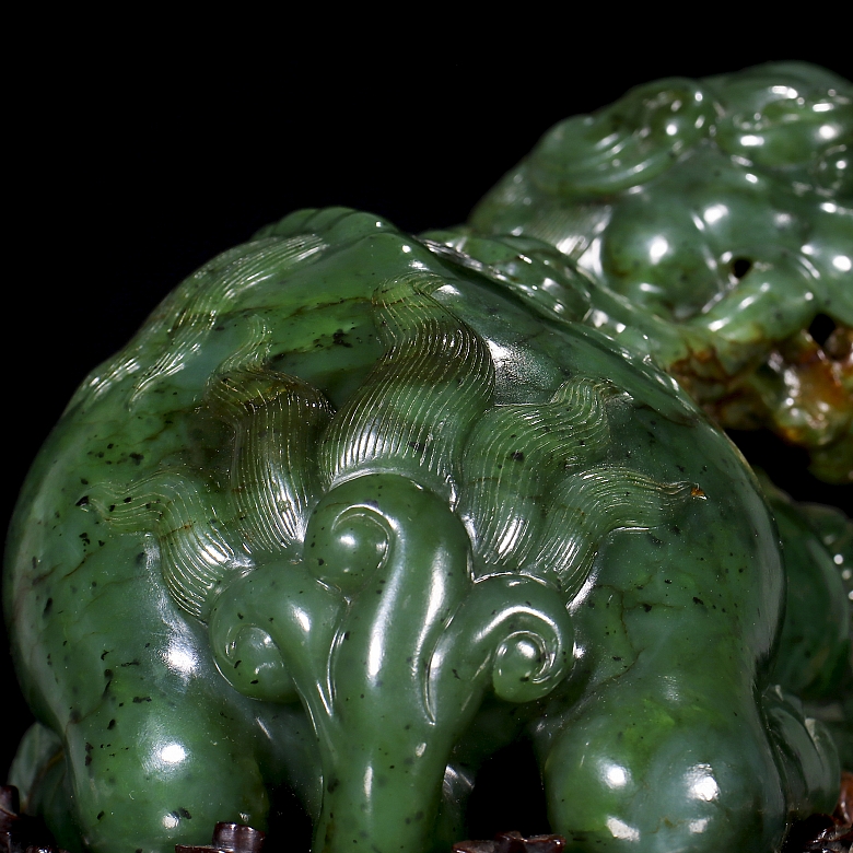 Pareja de figuras de jade verde espinaca 