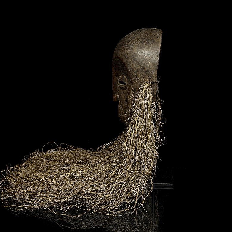 Máscara ritual con barba, Lega, R.D. del Congo, s.XX