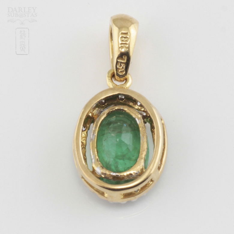 Bonito colgante esmeralda y diamantes - 5