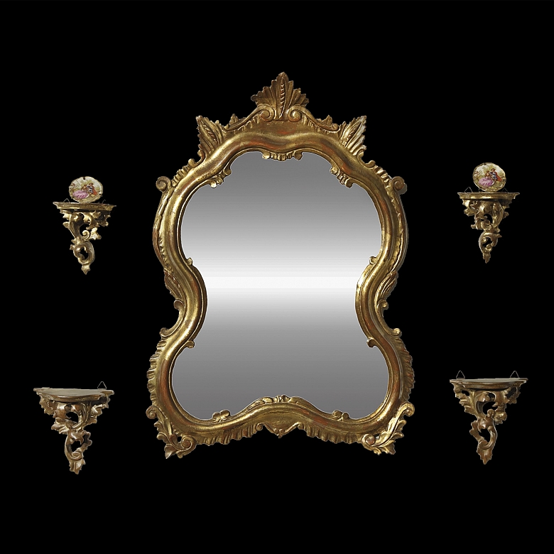 Conjunto de espejo y cornucopias de estilo rococó, s.XX