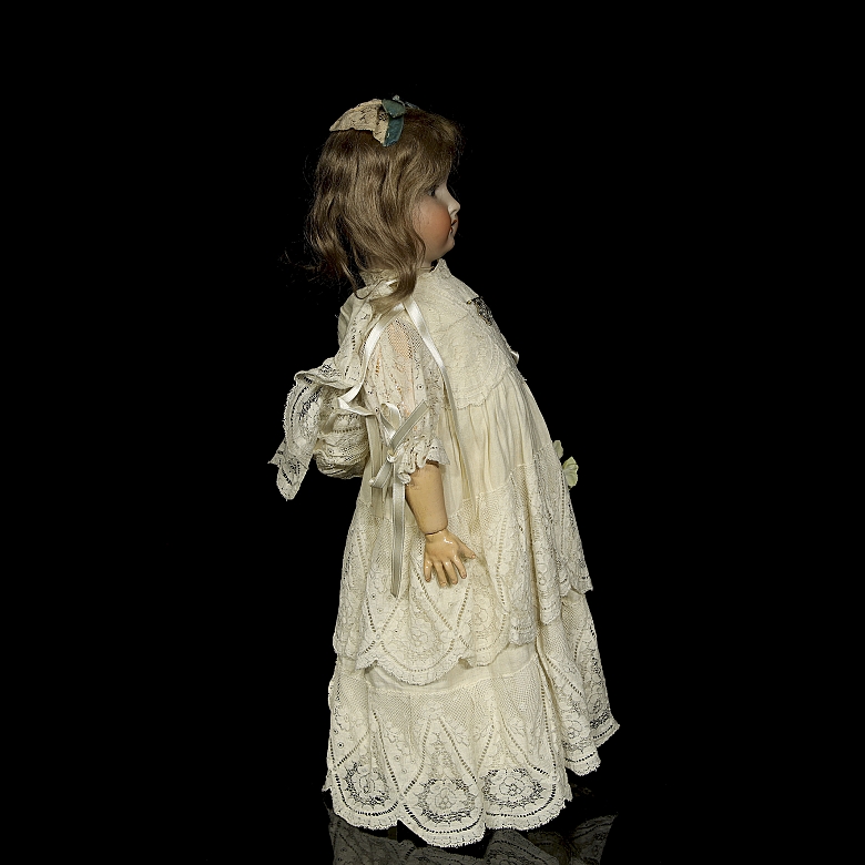 Muñeca de porcelana Heubach Köppelsdorf, molde clásico 250, Alemania, c. 1920-1925