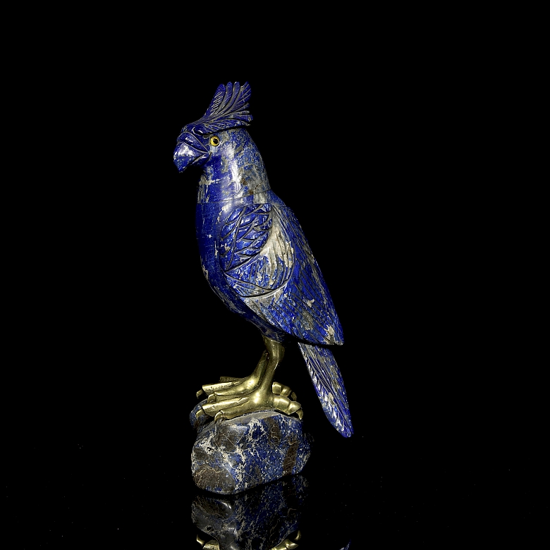 青金石雕塑《凤头鹦鹉》，智利，20世纪