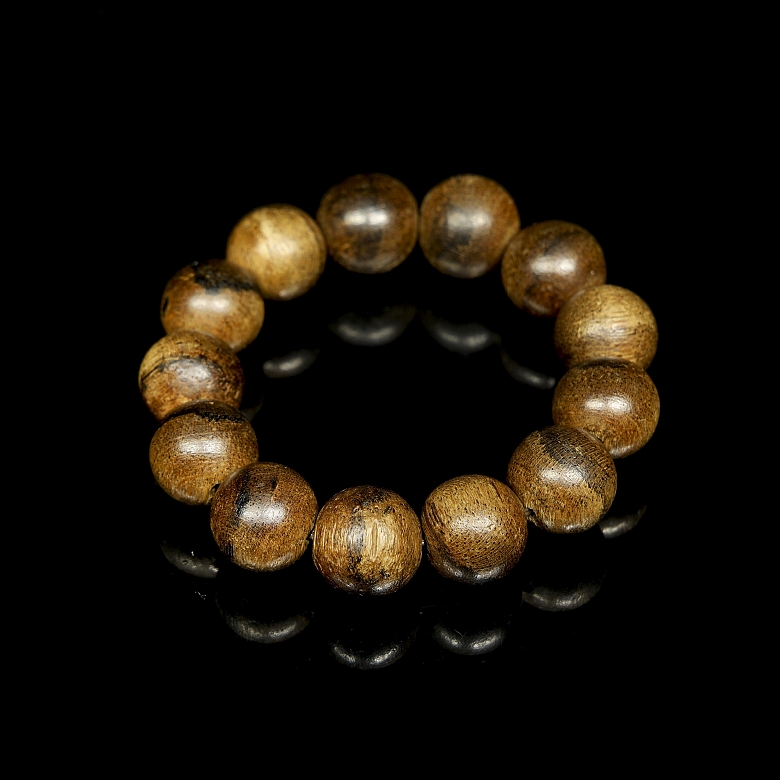 Pulsera de trece cuentas de madera de Chenxiang, dinastía Qing