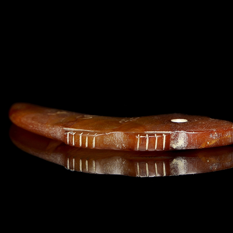 Carved jade figure ‘Animal’, Liangzhu culture - 2