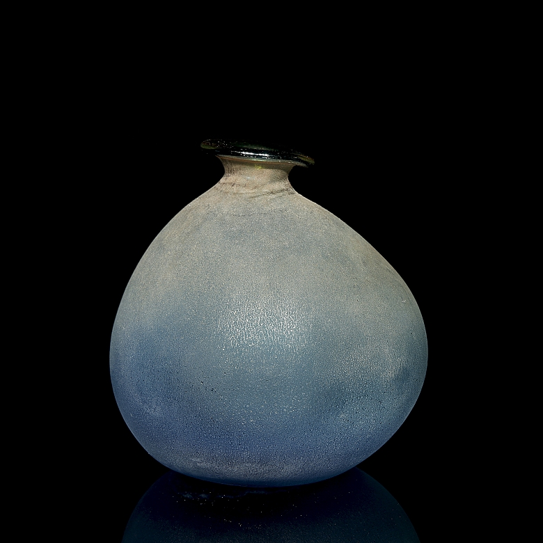 Jarrón globular de Liulí, dinastía Tang