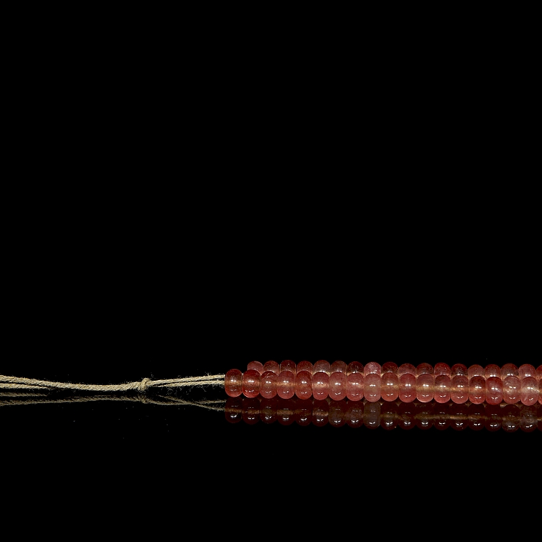 Necklace with pink stone beads - 1