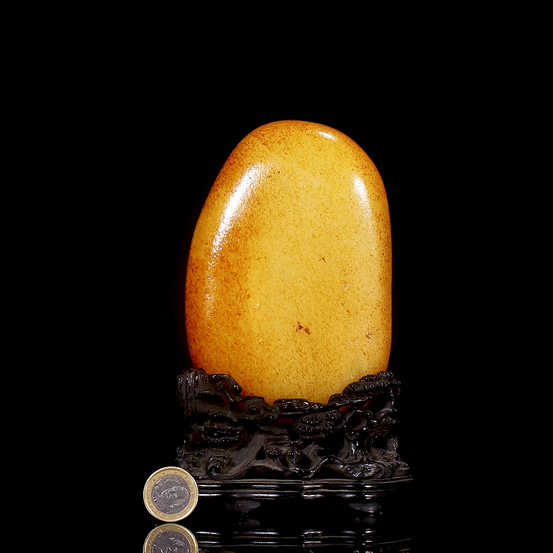 Roca en bruto de jade tallado, dinastía Qing