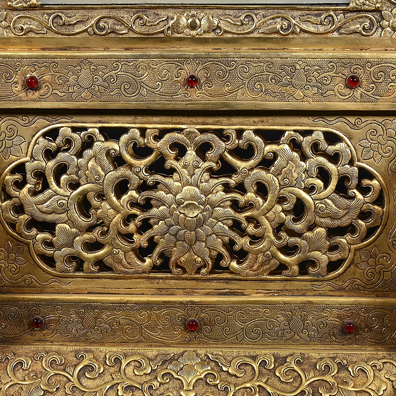 Panel de jade blanco y bronce dorado