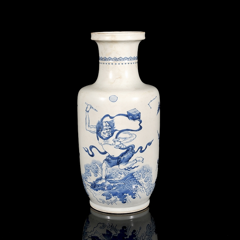 Jarrón de porcelana en azul y blanco 