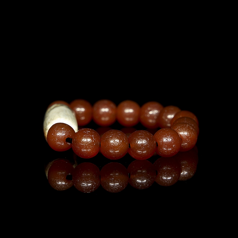 Pulsera de cuentas de ágata y jade, dinastías Liao y Hongshang