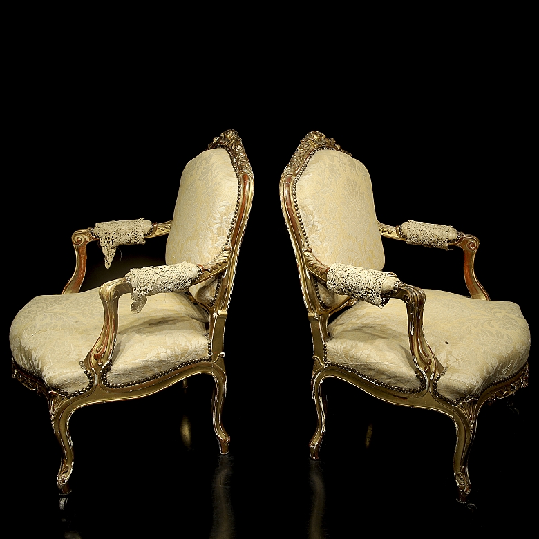 Pareja de sillones estilo Luis XV, Francia, ffs. s.XIX