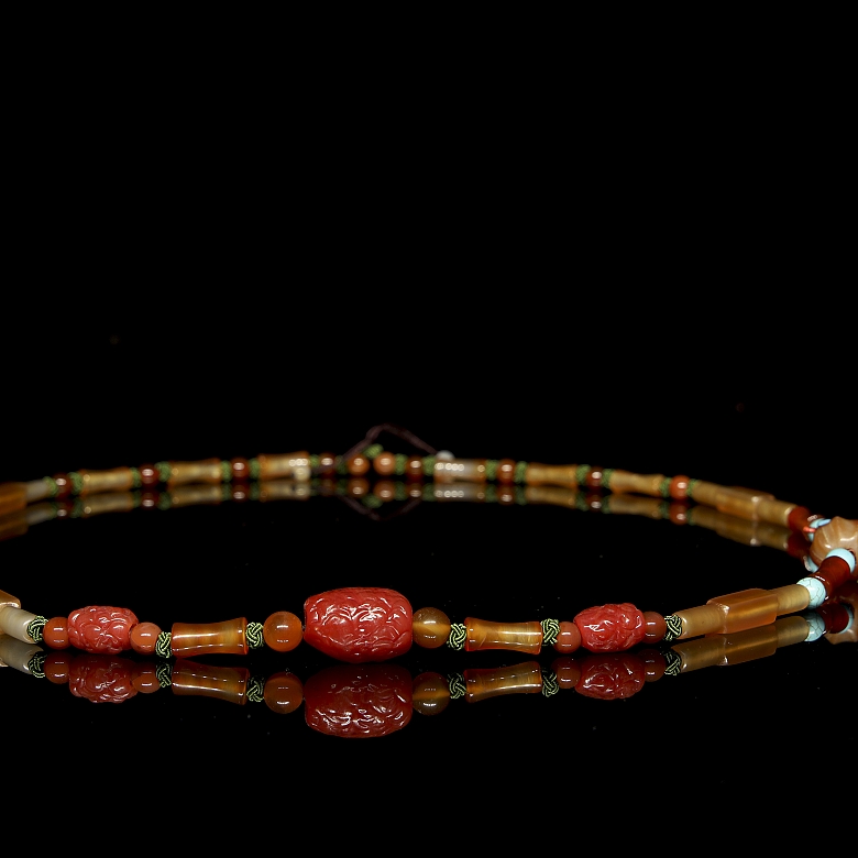 Collar de ágata y liúlí, dinastía Qing - 6