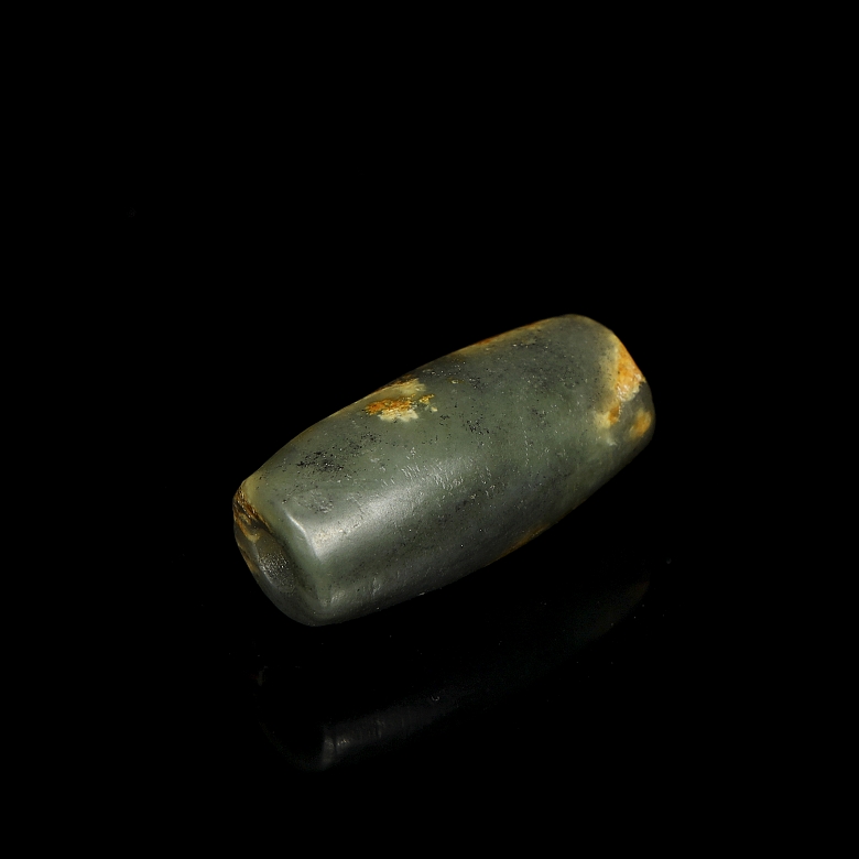 Cuenta de jade tallado, cultura Hongshan
