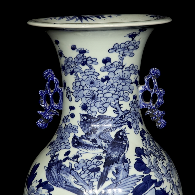 Jarrón de porcelana esmaltada