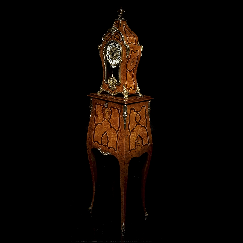 Reloj de Consola Estilo Luis XV con pedestal, Lauris (Calibre 141-030), 1981