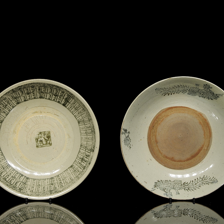 Two large glazed ceramic plates, ‘Phoenix and Patterns’, Qing dynasty