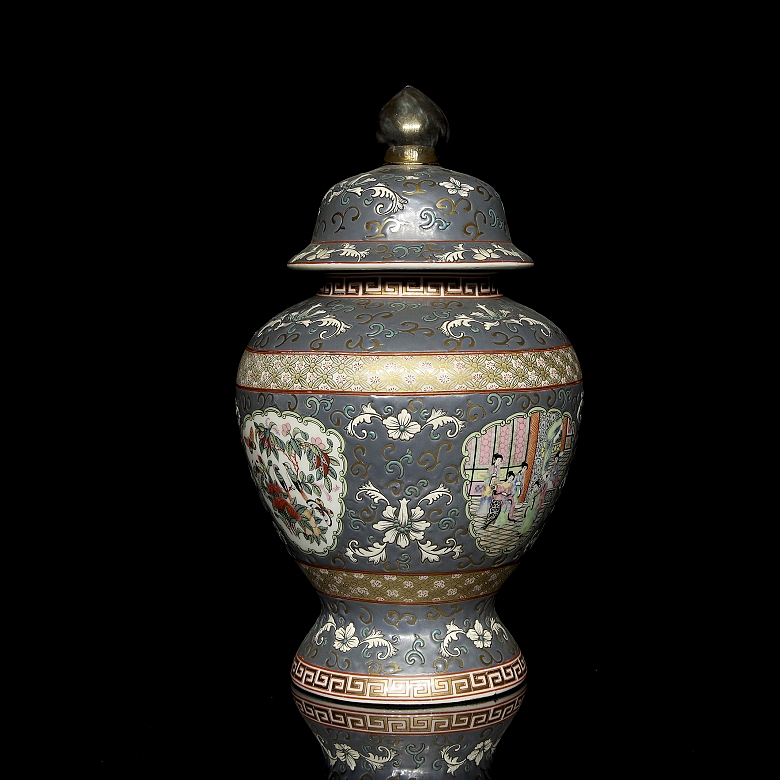Porcelain enamelled ‘Scenes’ tibor, 20th century - 16