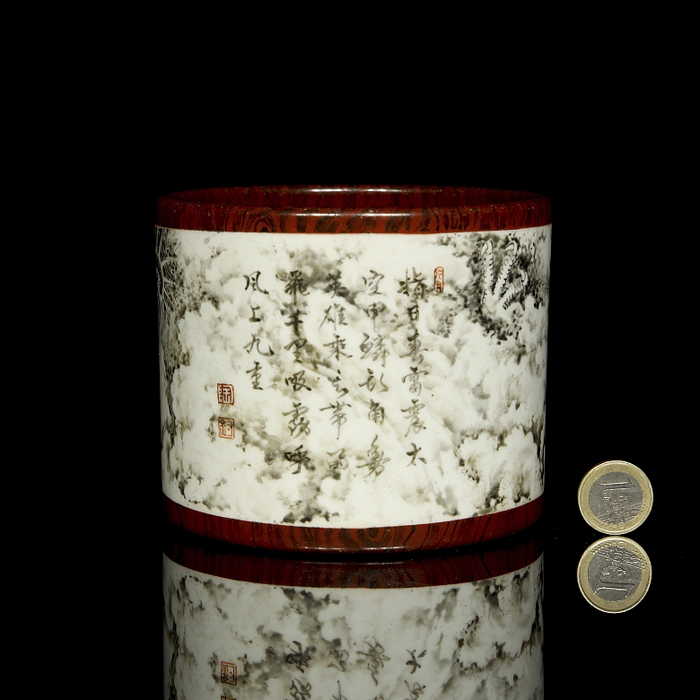 Porcelain brush pot ‘Poem’, with Qianlong seal