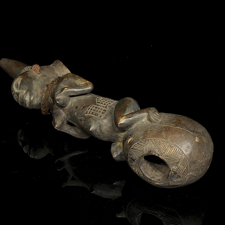 Pipa ceremonial femenina, R.D. del Congo, s.XX - 4