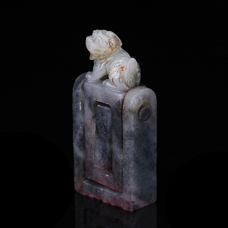 Sello triple de jade tallado y articulado, dinastía Qing