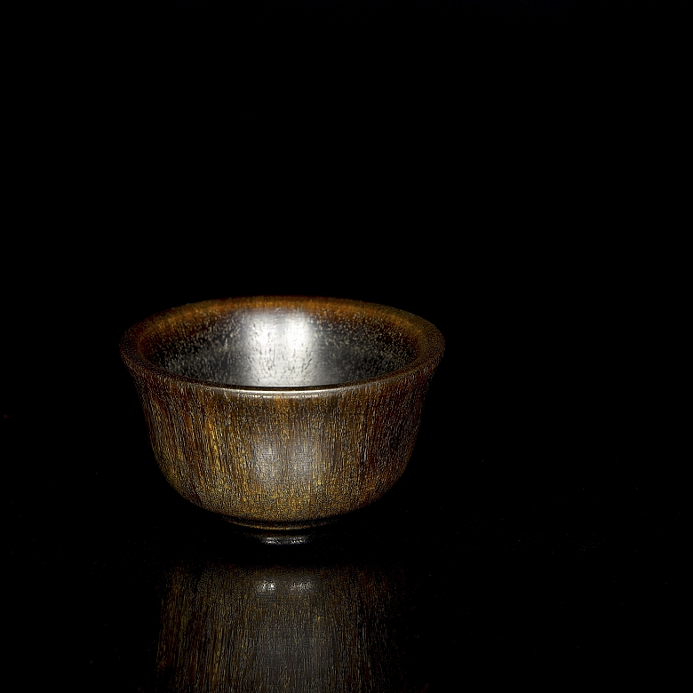 Carved bowl, with Qianlong seal - 2