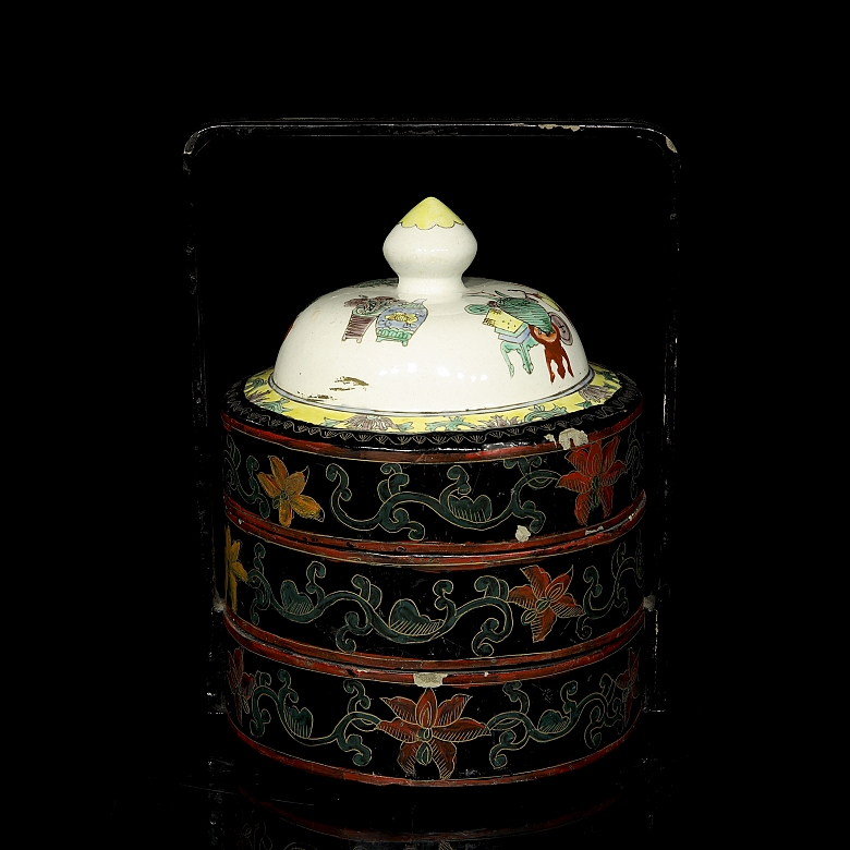 Wooden and porcelain box, Qing dynasty - 2