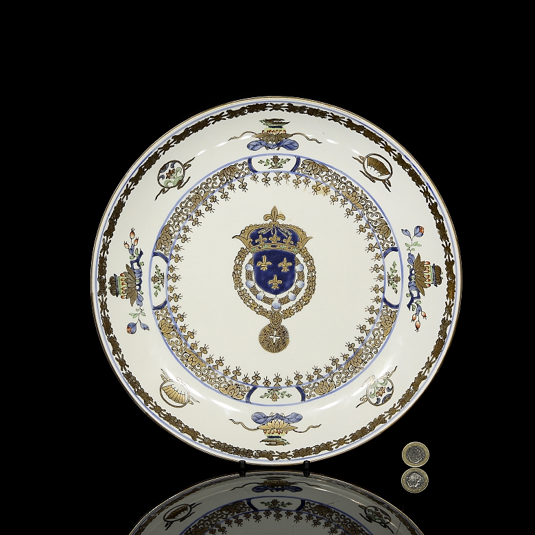 Plato de porcelana