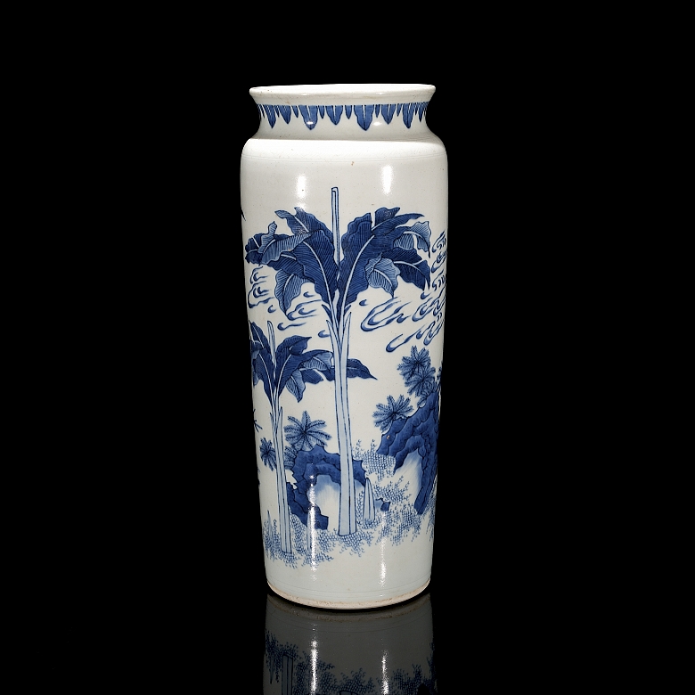 Jarrón de porcelana en azul y blanco 