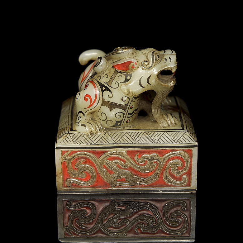 Sello de jade con policromado