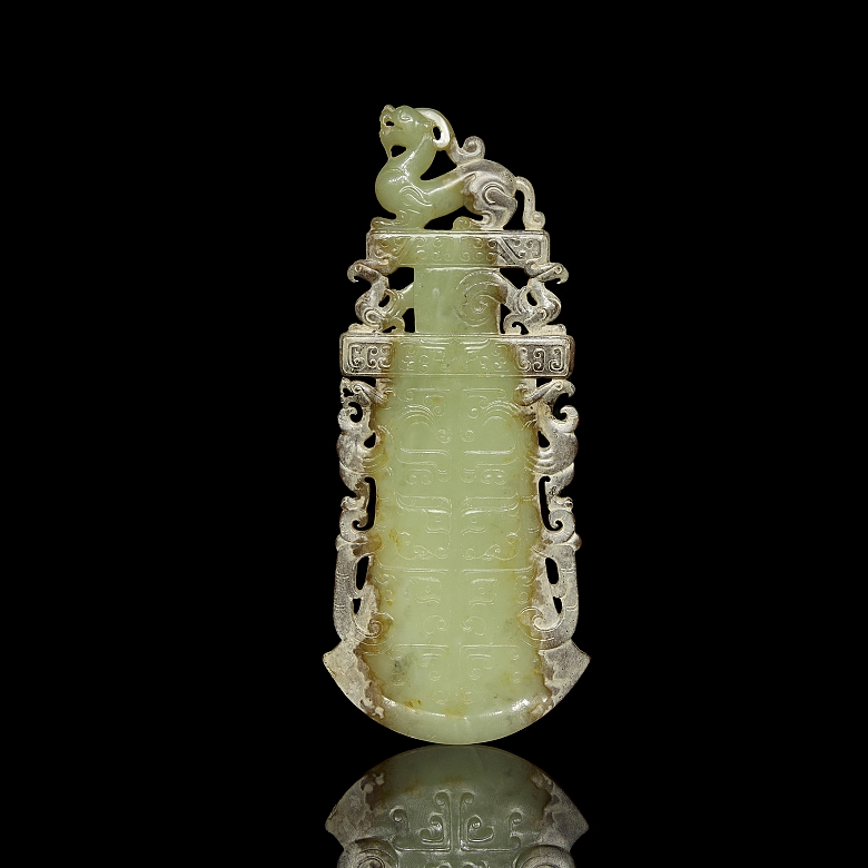 Ceremonial yellow jade plaque “Mythical Beasts,” Han dynasty