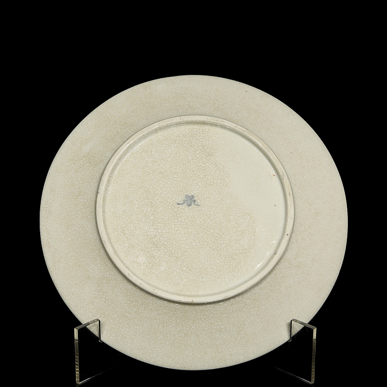 Plato de porcelana