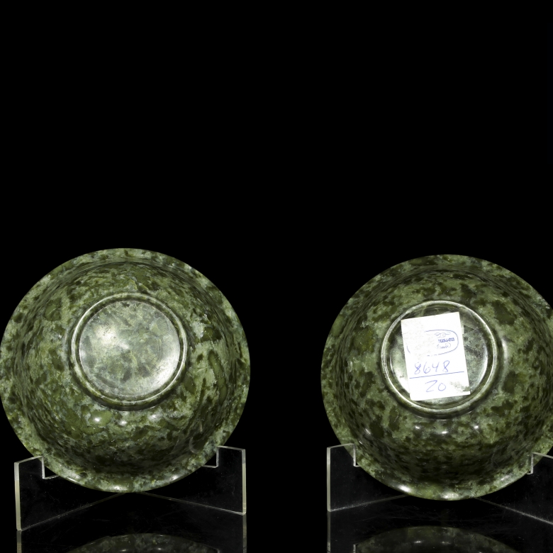 Pareja de cuencos de jade, S.XX - 4