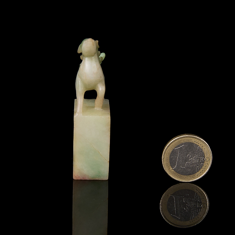 Jadeite seal ‘Deer and Crane’, Qing dynasty