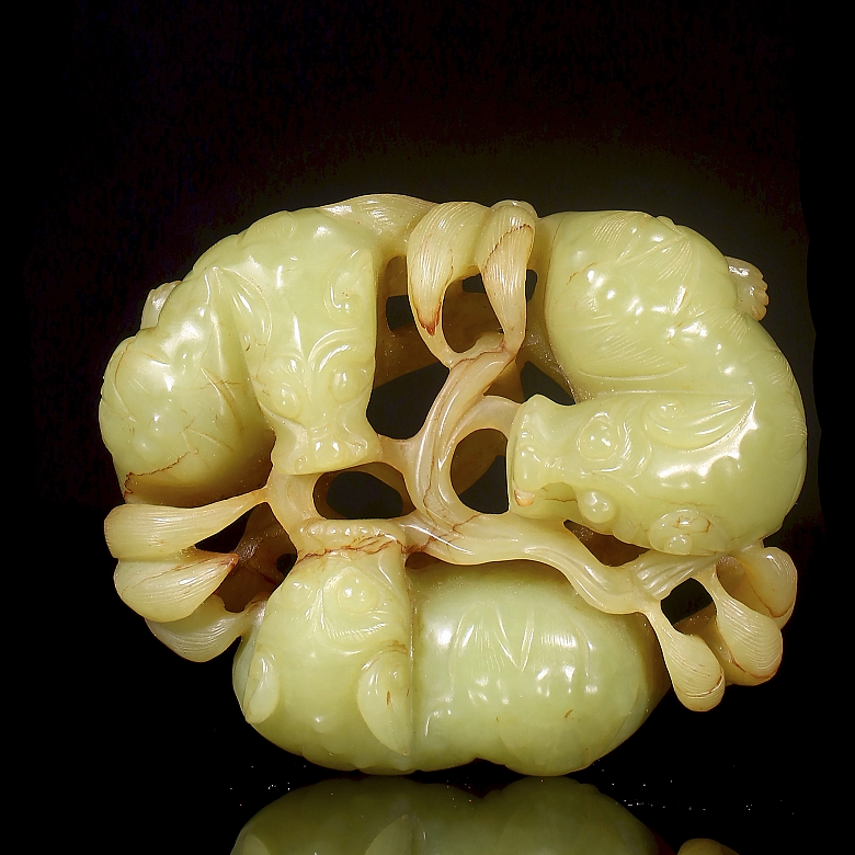 Figura de jade amarillo 