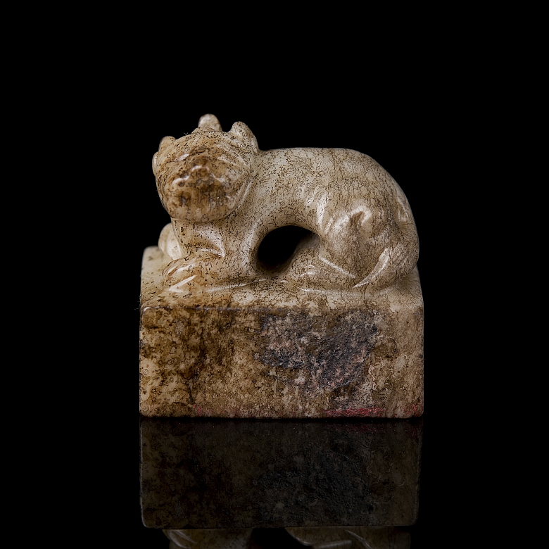Carved jade seal ‘Beast resting’, Ming dynasty