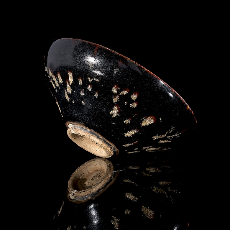 Cuenco de cerámica con esmalte negro del horno Jizhou, estilo Song