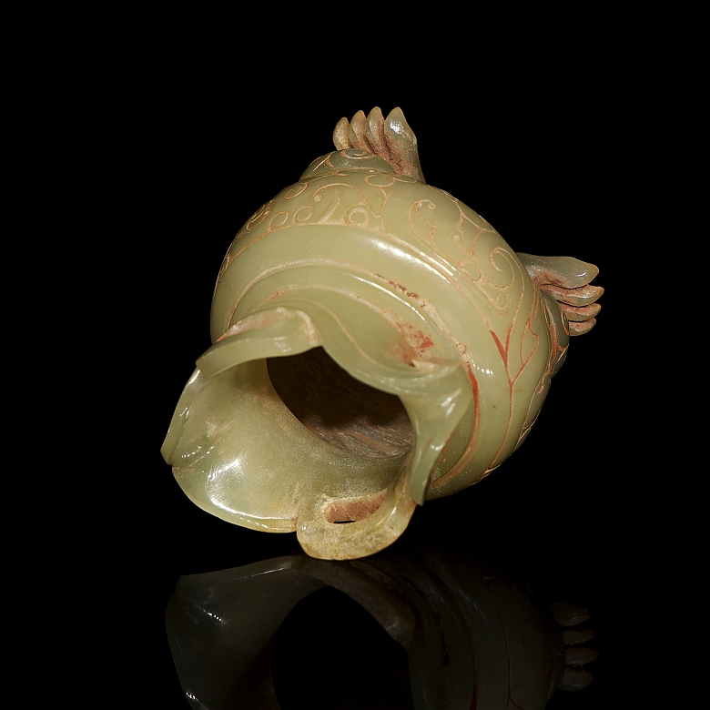 Carved jade ritual vessel, “Dragons,” Warring States period