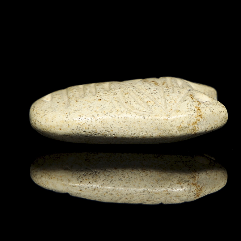 Stone pendant ‘Beast’, Zhou style